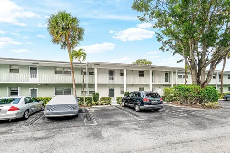 2700 SW 22nd Avenue Delray Beach FL 33445