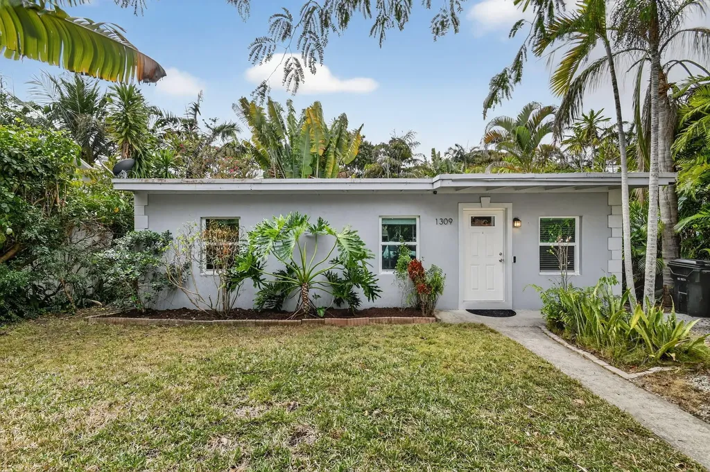 1309 S N Street Lake Worth Beach FL 33460