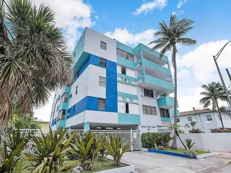 6941 Carlyle Avenue Miami Beach FL 33141
