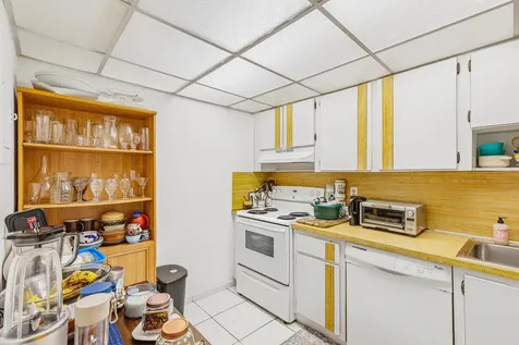 6941 Carlyle Avenue Miami Beach FL 33141
