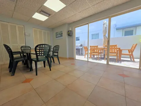 6941 Carlyle Avenue Miami Beach FL 33141
