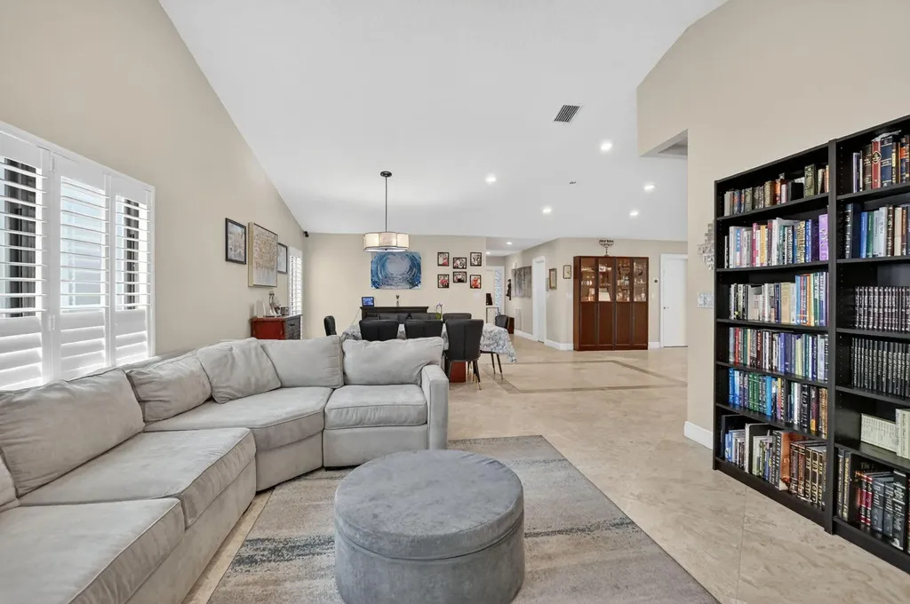 6790 Jardin Place Boca Raton FL 33433