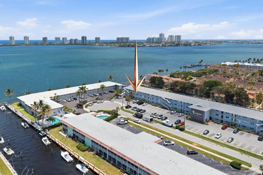 120 Lehane Terrace North Palm Beach FL 33408