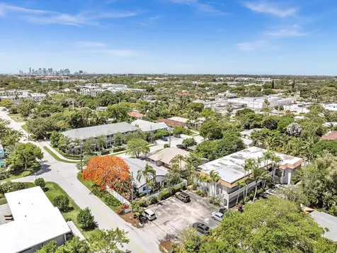 3421 NE 15th Avenue Oakland Park FL 33334
