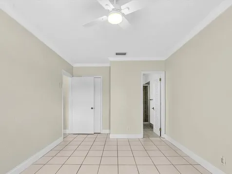 3421 NE 15th Avenue Oakland Park FL 33334