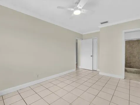 3421 NE 15th Avenue Oakland Park FL 33334