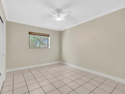 3421 NE 15th Avenue Oakland Park FL 33334