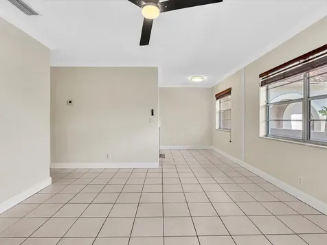 3421 NE 15th Avenue Oakland Park FL 33334