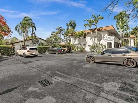 3421 NE 15th Avenue Oakland Park FL 33334