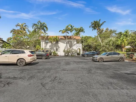 3421 NE 15th Avenue Oakland Park FL 33334