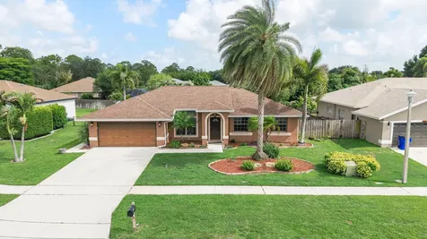 112 Laurel Way Royal Palm Beach FL 33411