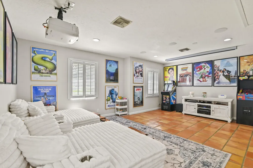 5637 Lago Del Sol Drive Lake Worth FL 33449