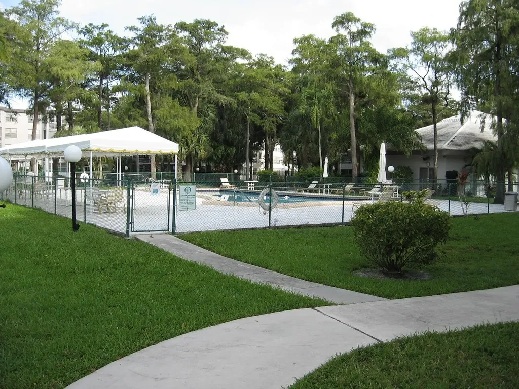 4851 NW 26th Court Lauderdale Lakes FL 33313