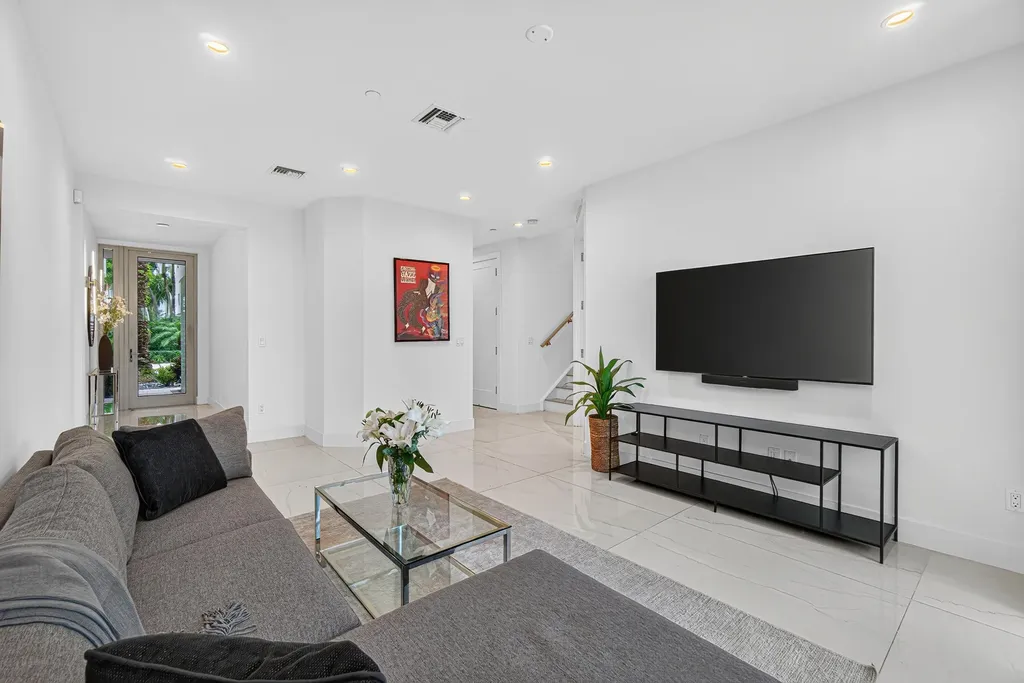 4130 NW 17th Avenue Boca Raton FL 33431