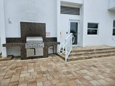 511 Bayshore Drive Fort Lauderdale FL 33304