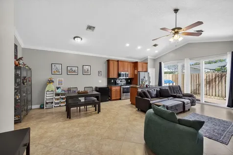 3125 Shelby Way Palm Springs FL 33461