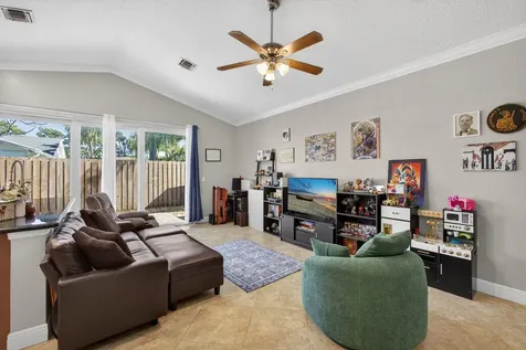 3125 Shelby Way Palm Springs FL 33461