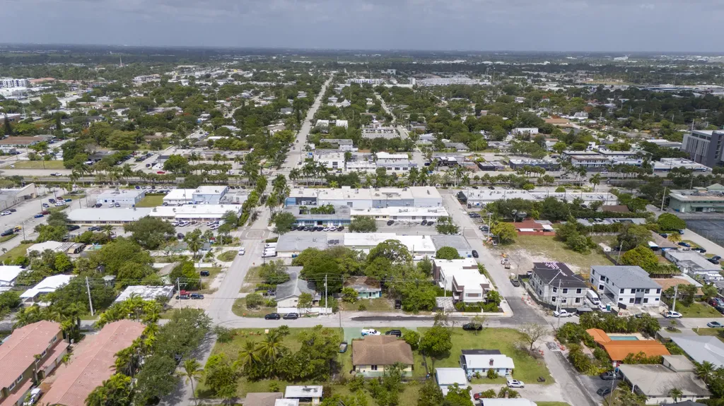 3467 NE 13th Avenue Oakland Park FL 33334