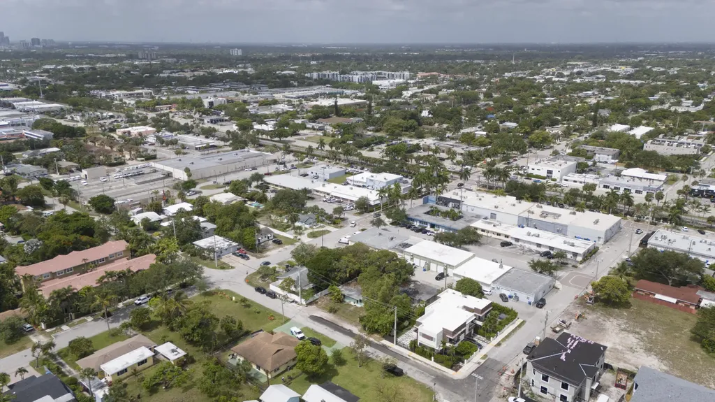 3467 NE 13th Avenue Oakland Park FL 33334