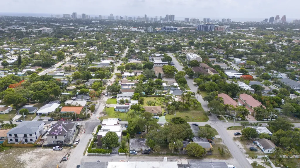 3467 NE 13th Avenue Oakland Park FL 33334