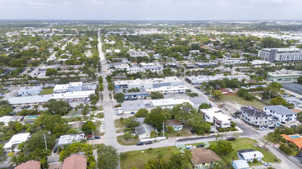 3467 NE 13th Avenue Oakland Park FL 33334