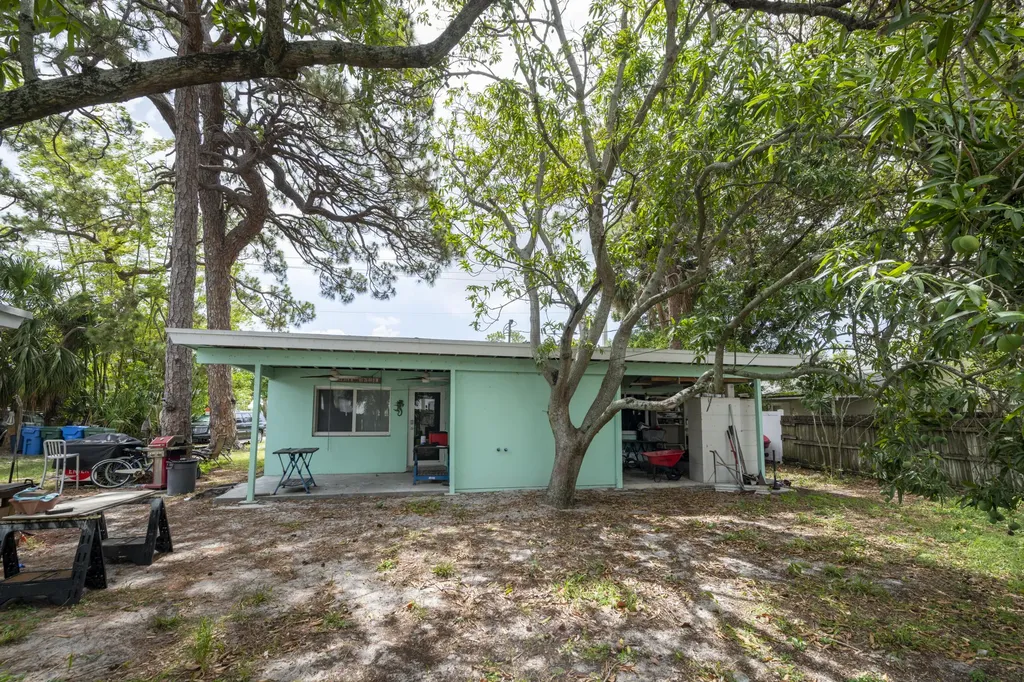 3467 NE 13th Avenue Oakland Park FL 33334