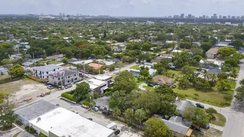 3467 NE 13th Avenue Oakland Park FL 33334