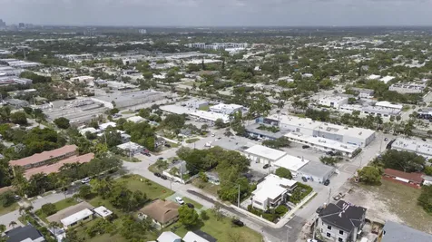 3467 NE 13th Avenue Oakland Park FL 33334