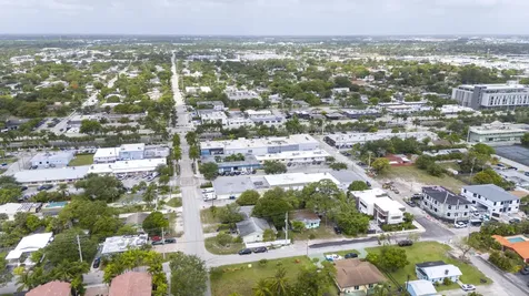 3467 NE 13th Avenue Oakland Park FL 33334