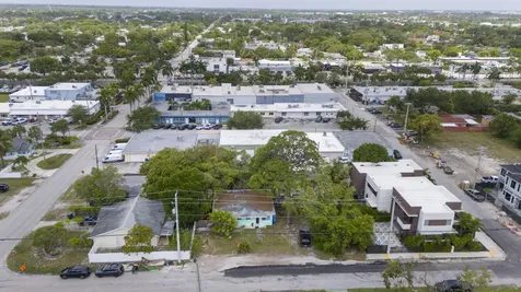 3467 NE 13th Avenue Oakland Park FL 33334