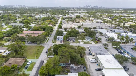 3467 NE 13th Avenue Oakland Park FL 33334