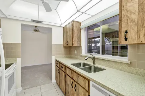 590 26th Court Vero Beach FL 32962