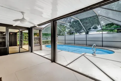 590 26th Court Vero Beach FL 32962