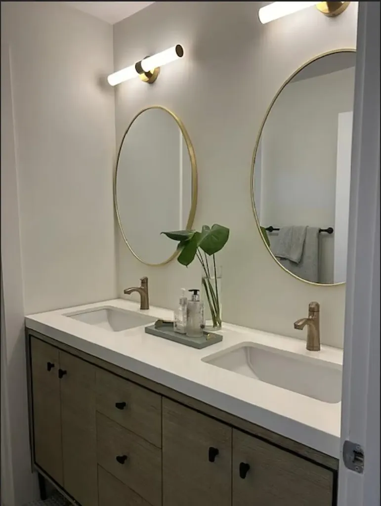 1822 Windsor North Palm Beach FL 33408