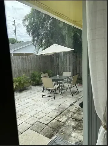 1822 Windsor North Palm Beach FL 33408