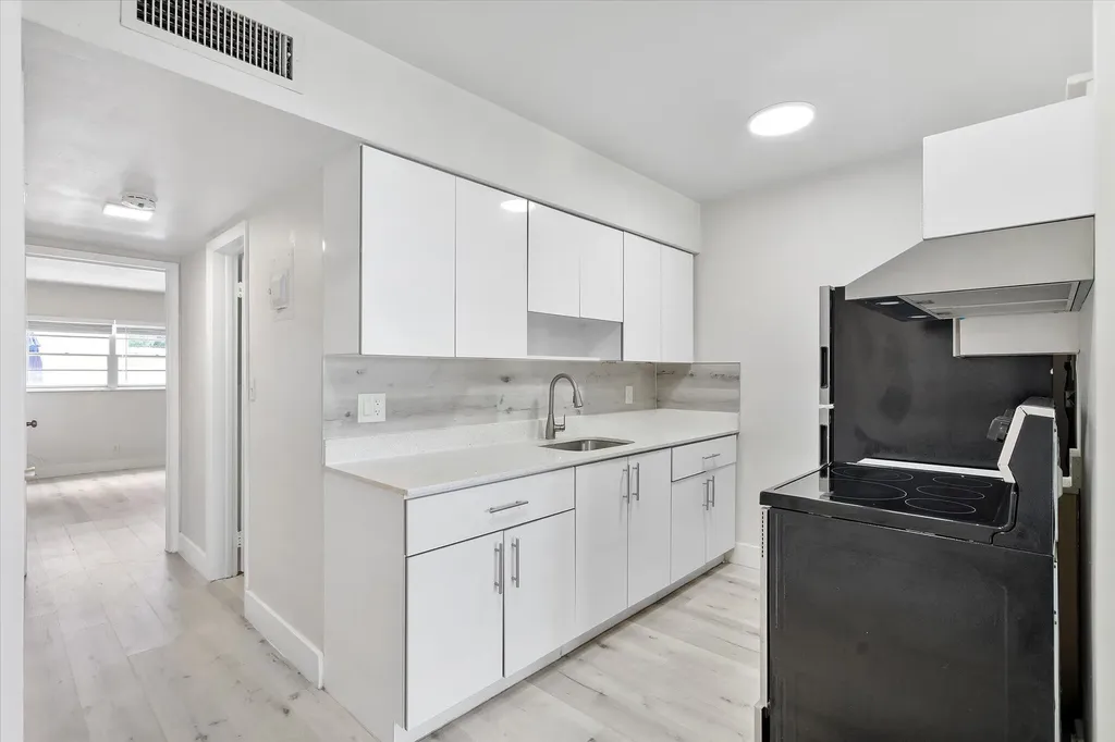 1638 Plunkett Street Hollywood FL 33020