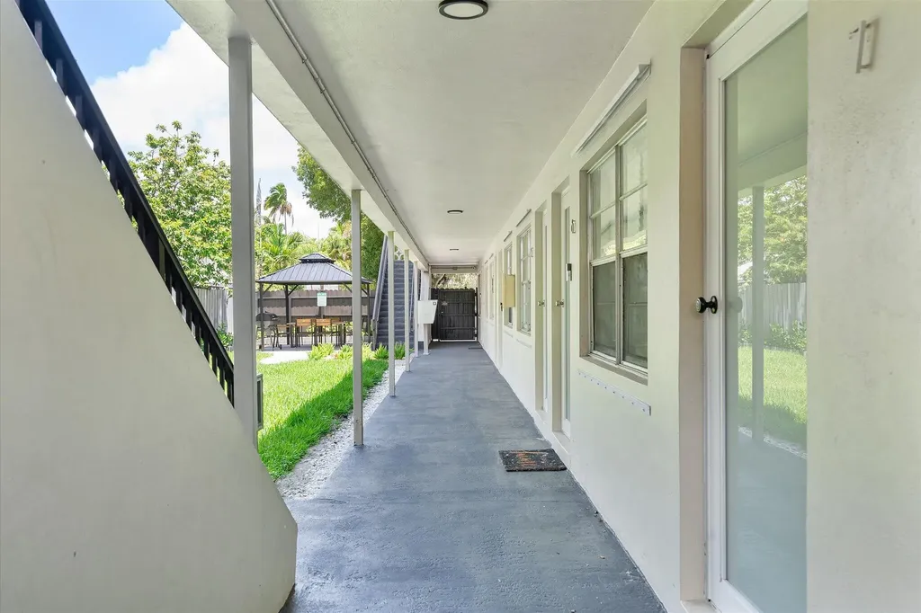 1638 Plunkett Street Hollywood FL 33020