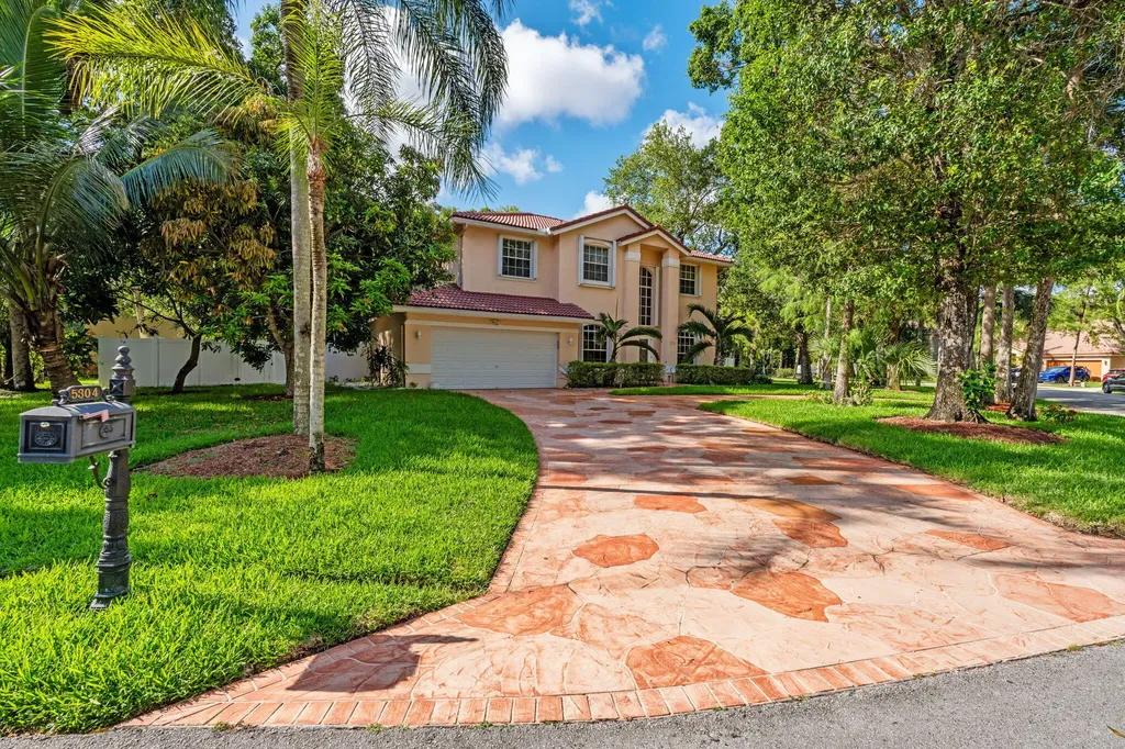 5304 NW 66th Avenue Lauderhill FL 33319