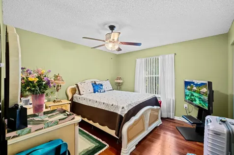 5304 NW 66th Avenue Lauderhill FL 33319