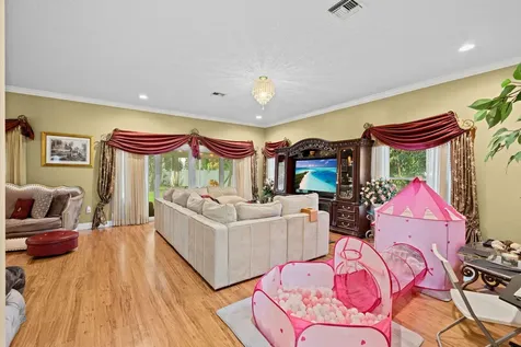5304 NW 66th Avenue Lauderhill FL 33319