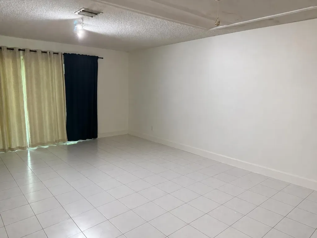 12272 NW 36th Place Sunrise FL 33323