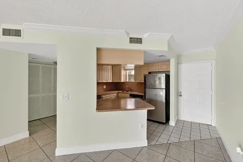 8363 Lake Drive Doral FL 33166