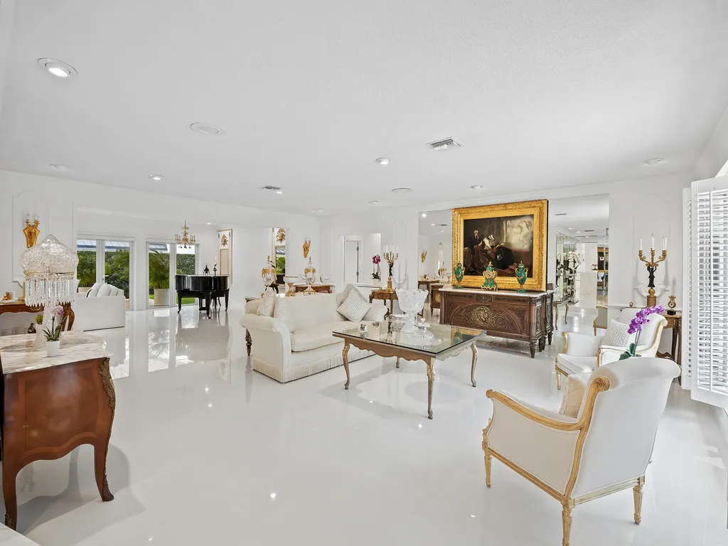 2831 NE 40th Street Fort Lauderdale FL 33308