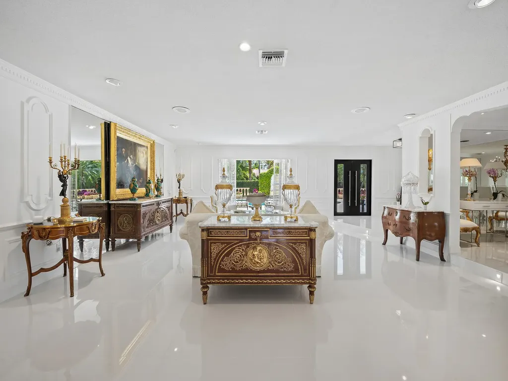 2831 NE 40th Street Fort Lauderdale FL 33308