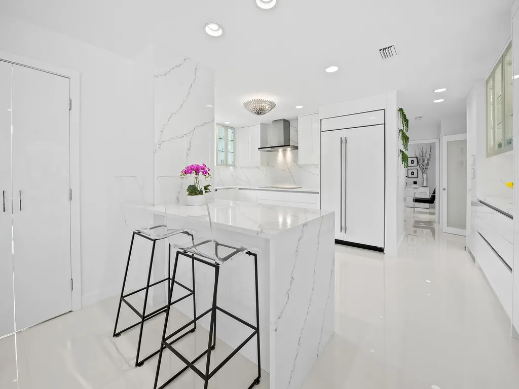 2831 NE 40th Street Fort Lauderdale FL 33308