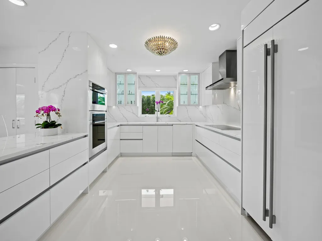 2831 NE 40th Street Fort Lauderdale FL 33308