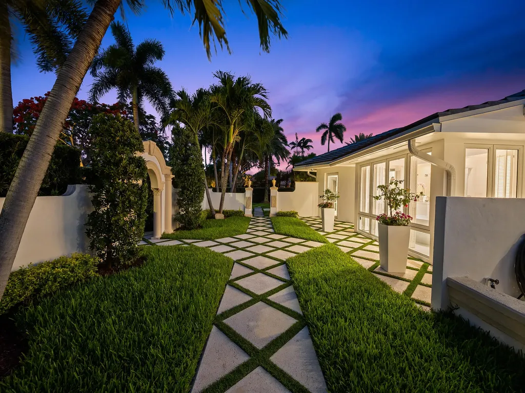 2831 NE 40th Street Fort Lauderdale FL 33308