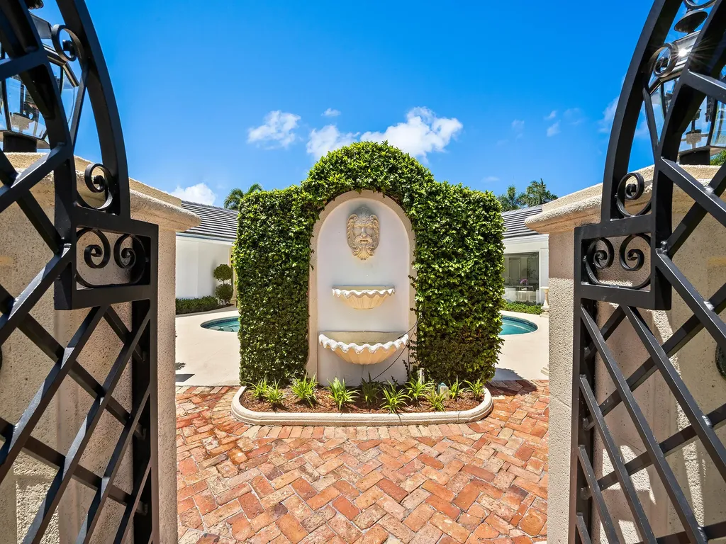 2831 NE 40th Street Fort Lauderdale FL 33308