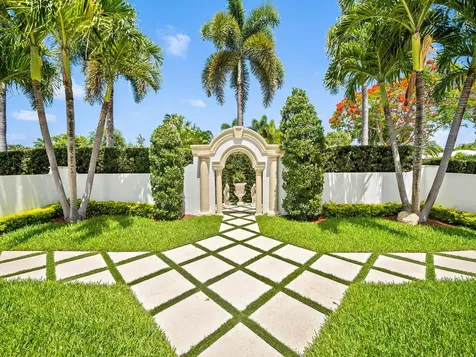 2831 NE 40th Street Fort Lauderdale FL 33308