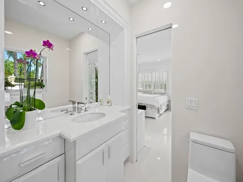 2831 NE 40th Street Fort Lauderdale FL 33308